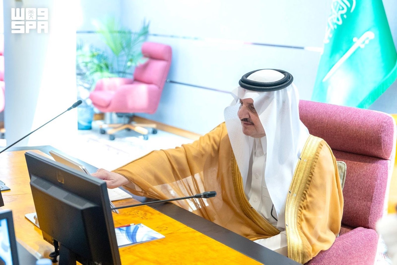 الأمير سعود بن نايف يدشّن منصة
