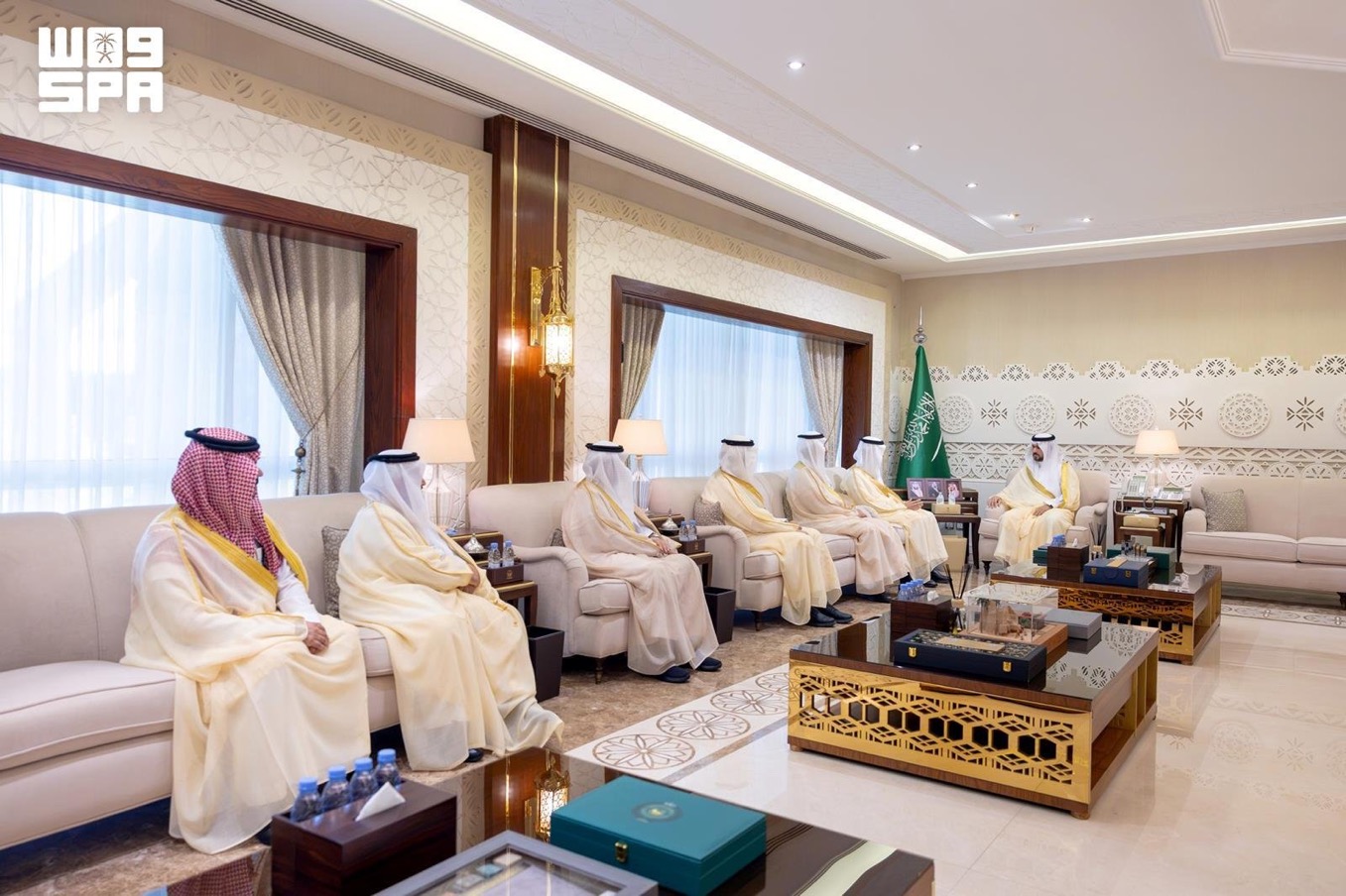 نائب أمير المنطقة الشرقية يستقبل رئيس جامعة الإمام عبدالرحمن بن فيصل