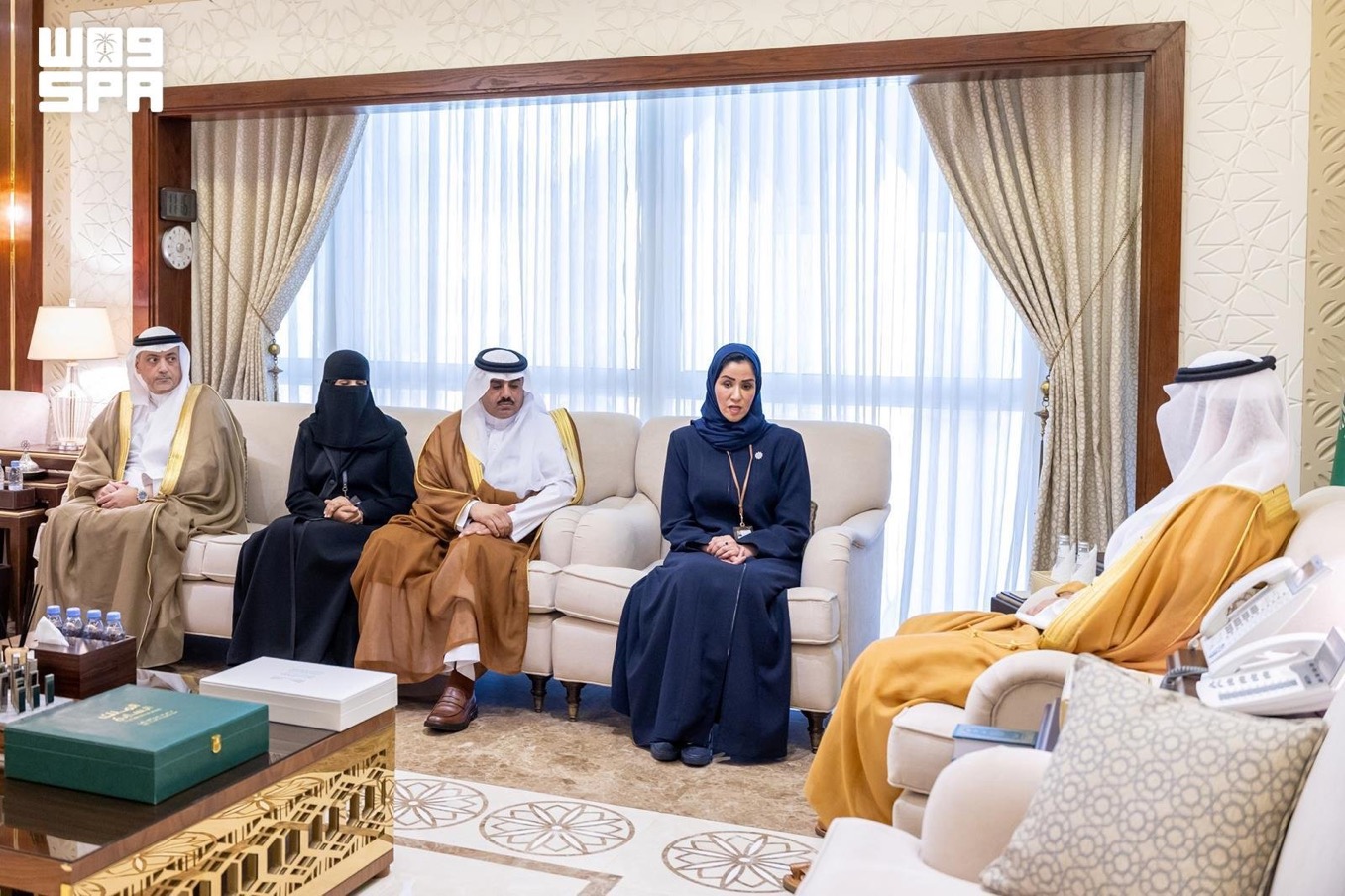 الأمير سعود بن بندر يطّلع على تقرير انطلاقة العام الدراسي الجديد بالمنطقة الشرقية