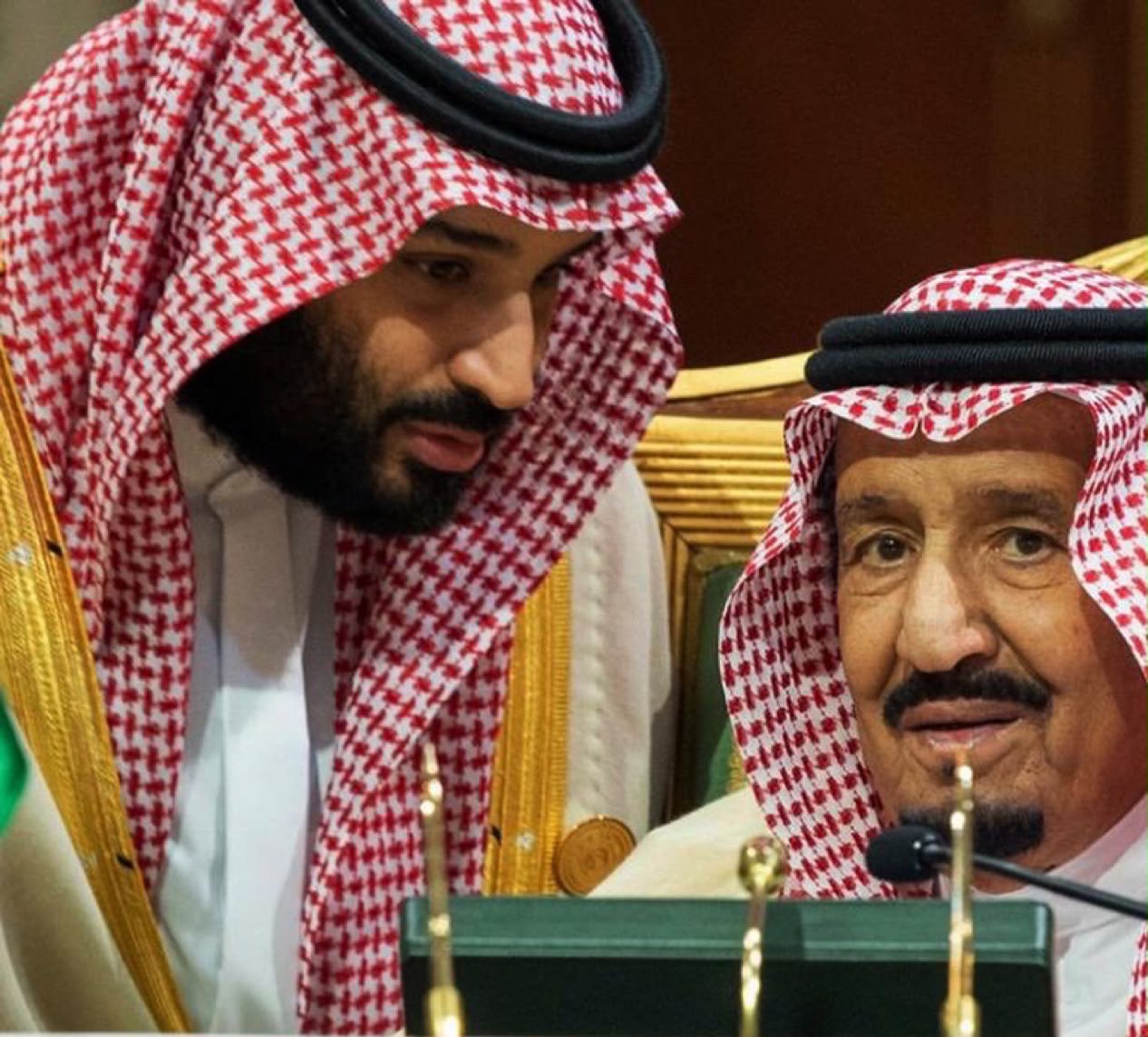 خادم الحرمين لشريفين يوجه بعدد من الإجراءات الداعمة للمواطنين.