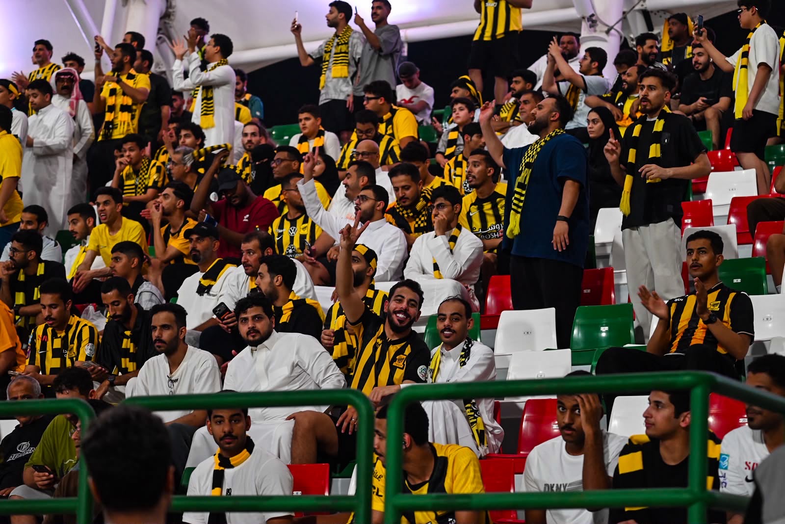 الاتحاد يكتسح الاتفاق برباعية في الدمام