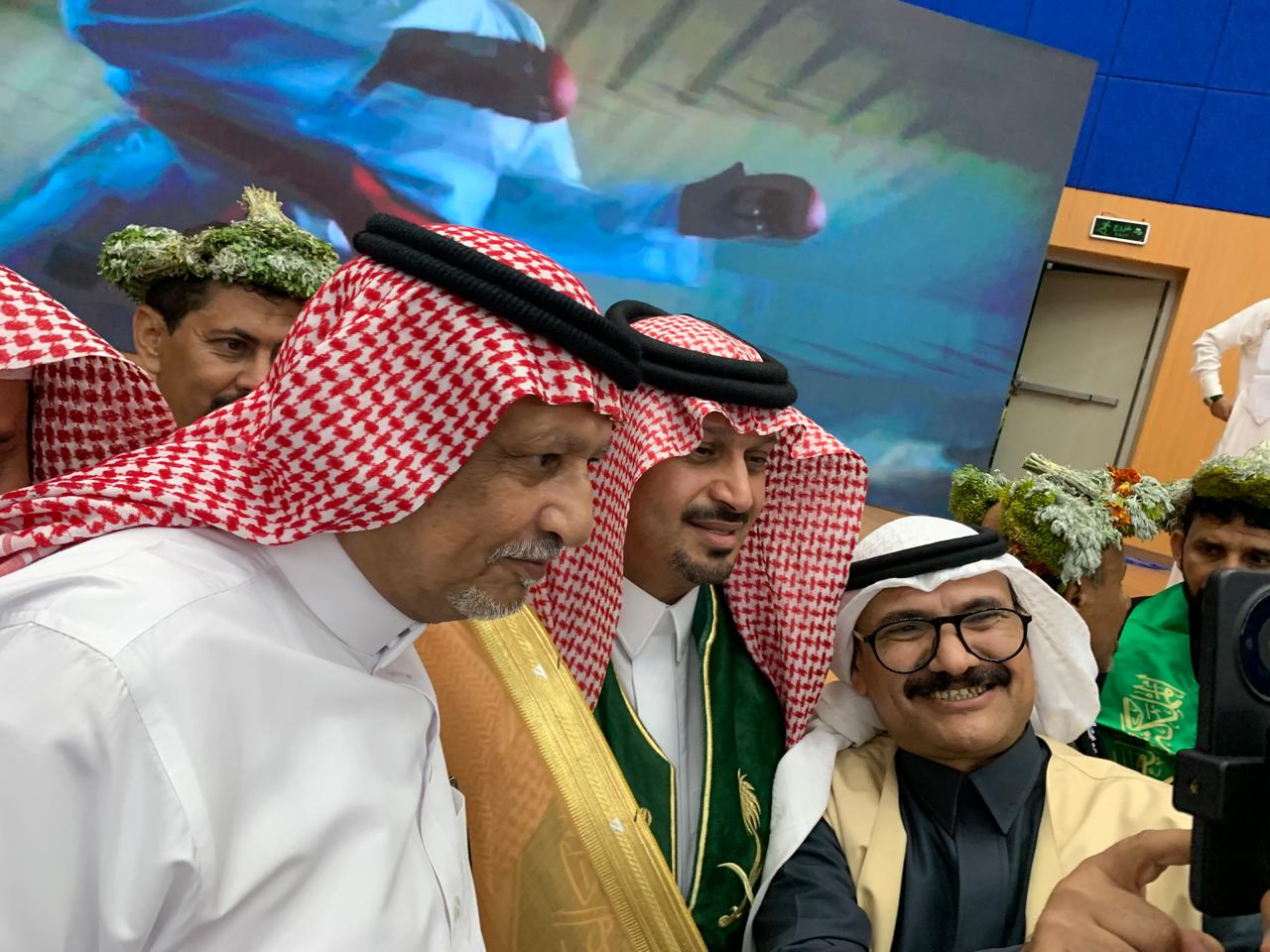 محافظ العارضة يحتفل مع الاهالي باليوم الوطني ٩٦ للمملكة